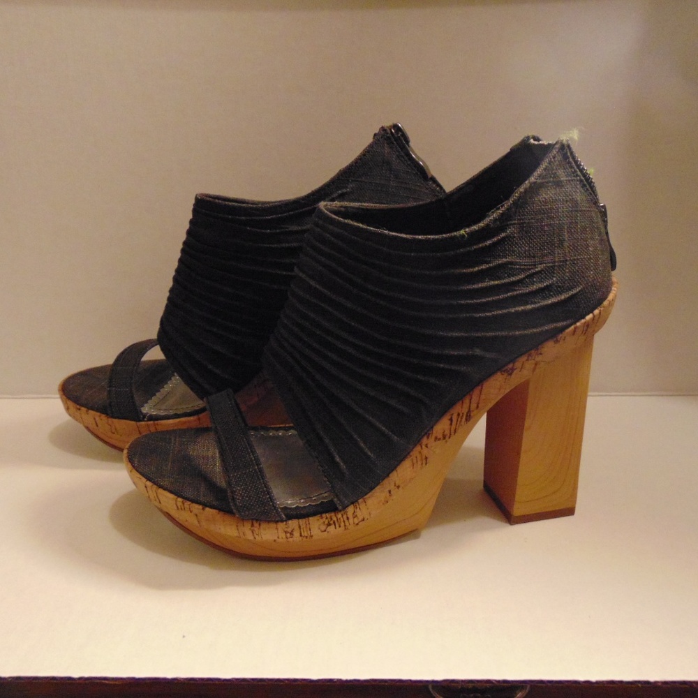 Jean Heels - Picture 4 of 8